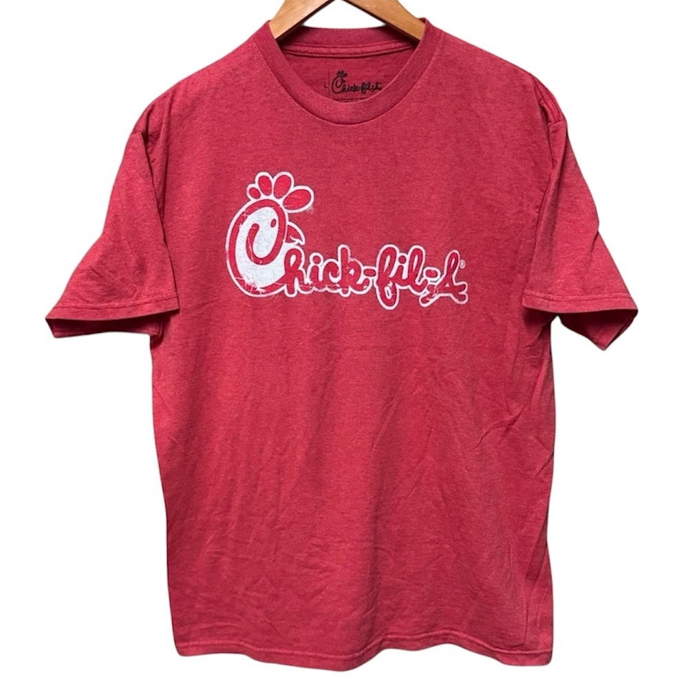 Chick-Fil-A T-shirt L fast food logo vintage style shirt chicken uniform retro